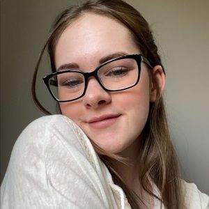 Meet your Posher, Lily